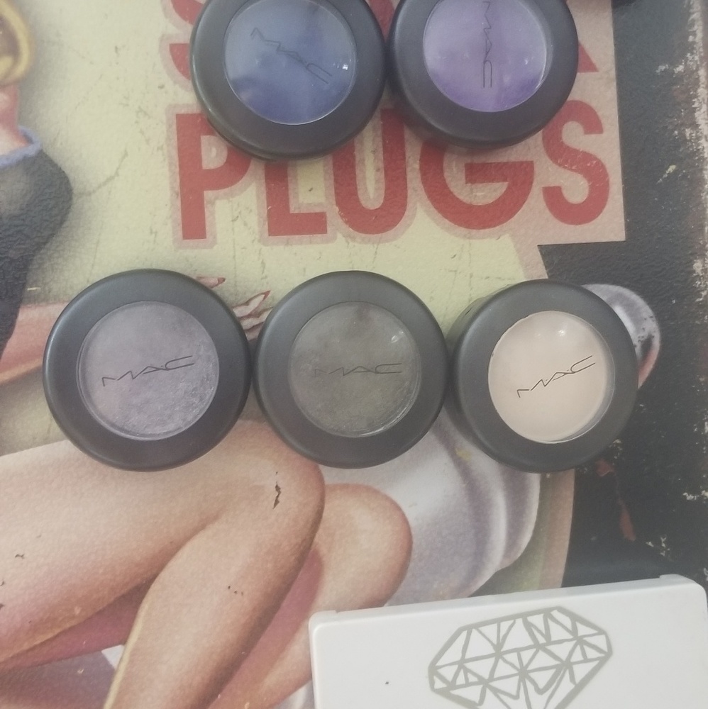 MAC EYESHADOWS LOT OF THREE AUTHENTIC